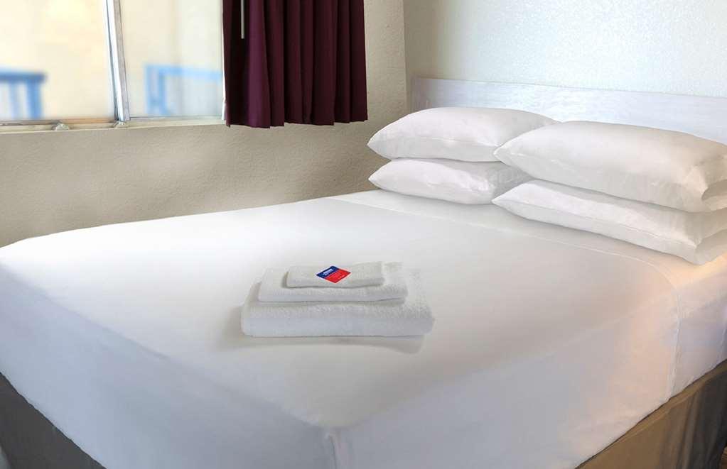 Americas Best Value Inn - ゲインズビル 部屋 写真